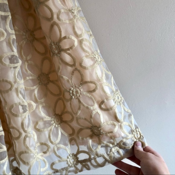 Queen of Heartz Dress w/ Embroidered Floral Skirt - Picture 4 of 9